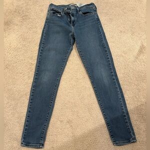 Levi’s 720 High Rise Super Skinny Jeans